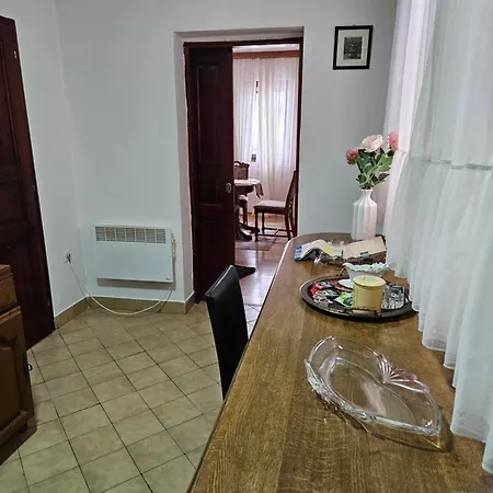 Elsas Apartment