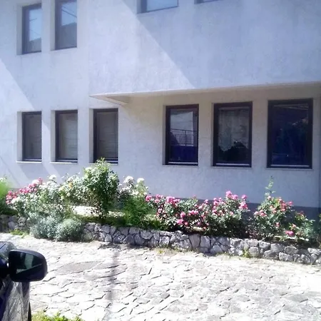 Elsas Apartment